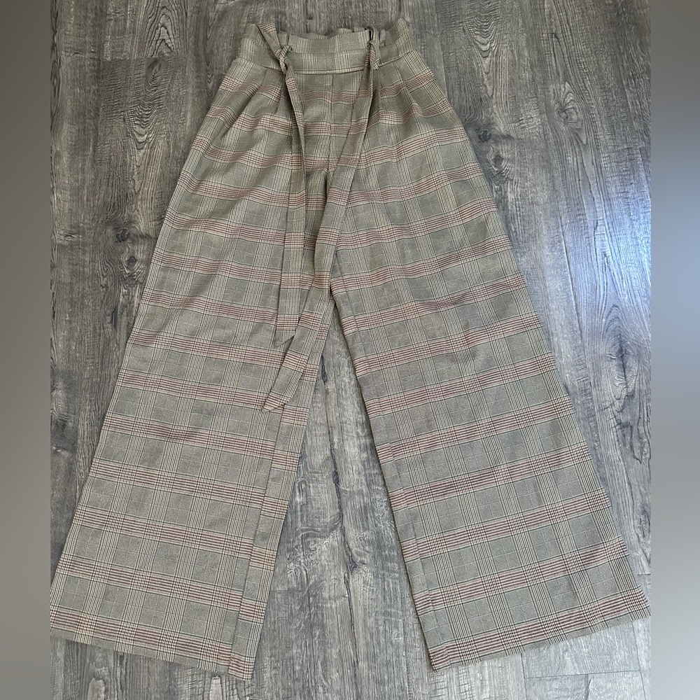 Forever 21 Women’s Plaid High-Rise Flare Pants Size S